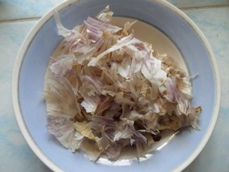 Шелуха от чеснока: лечебные свойства, применение в народной медицине - огород-365