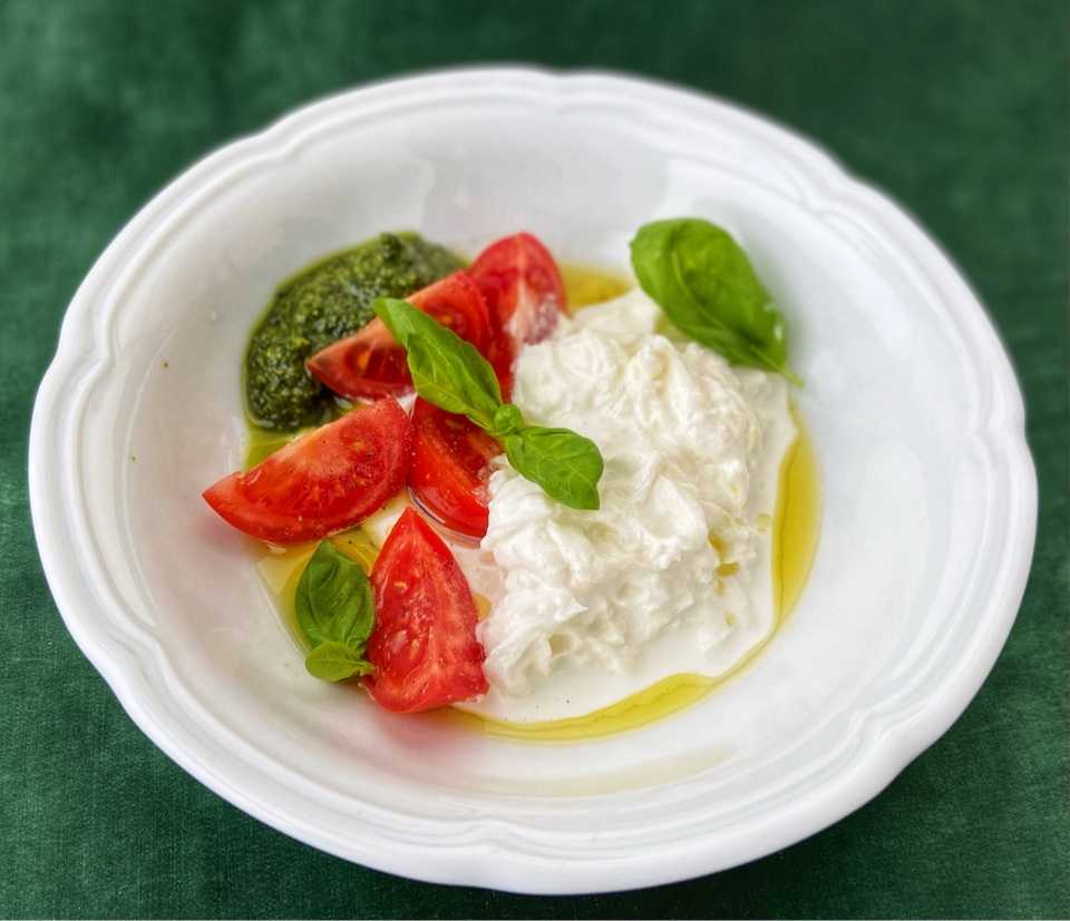 Cыр страчателла — с чем едят, вкус, рецепт приготовления в домашних условиях - варим домашний сыр