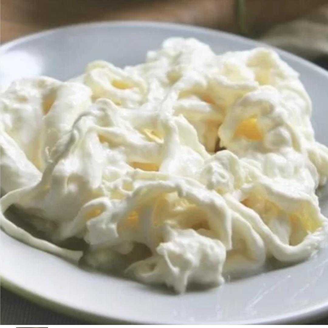 Итальянский суп «страчателла» с яйцами и сыром