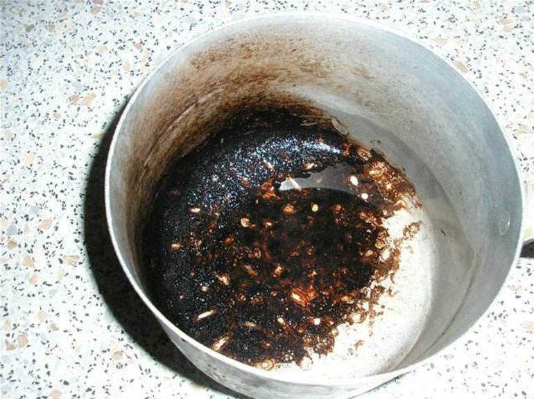 Как очистить любую кастрюлю от пригоревшего варенья. как отчистить пригоревшее варенье в кастрюле из нержавеющей стали