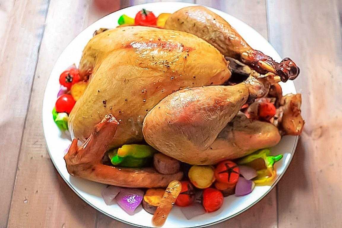 Индейка в духовке сочная и мягкая: простые рецепты с фото