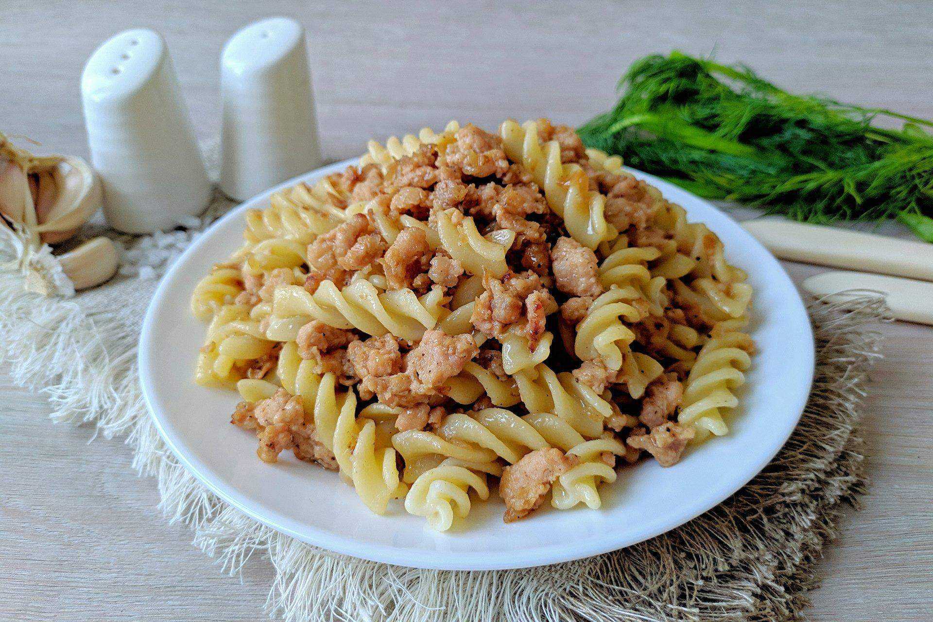 Учимся варить длинные макароны