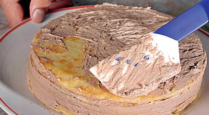 Классический торт микадо с вареной сгущенкой