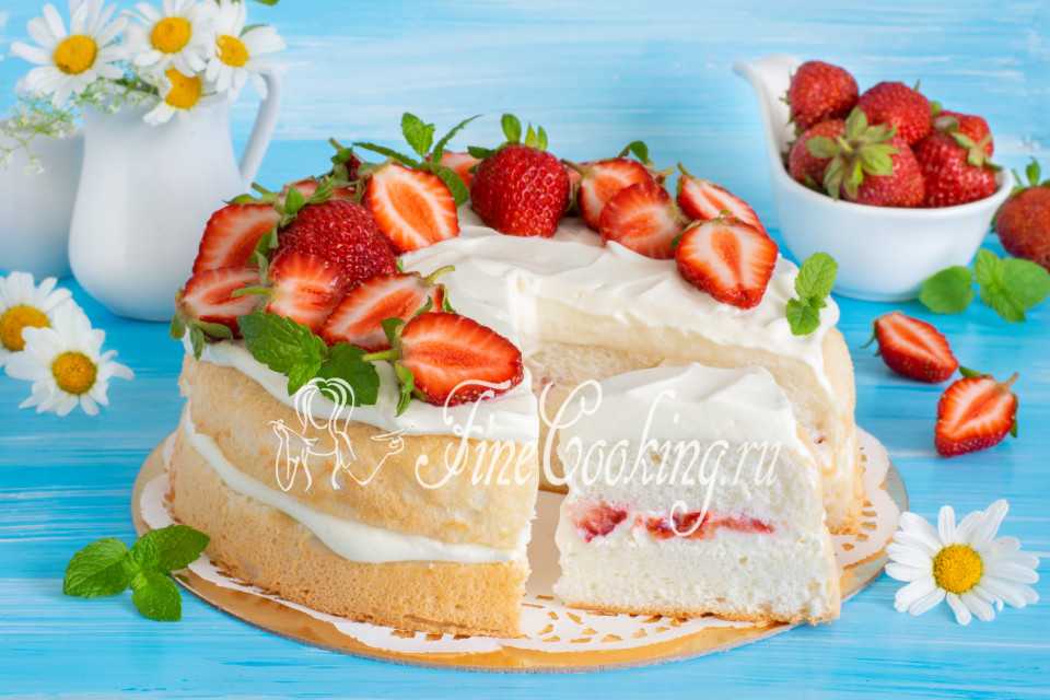 Торт из готовых бисквитных коржей: как приготовить вкусный десерт