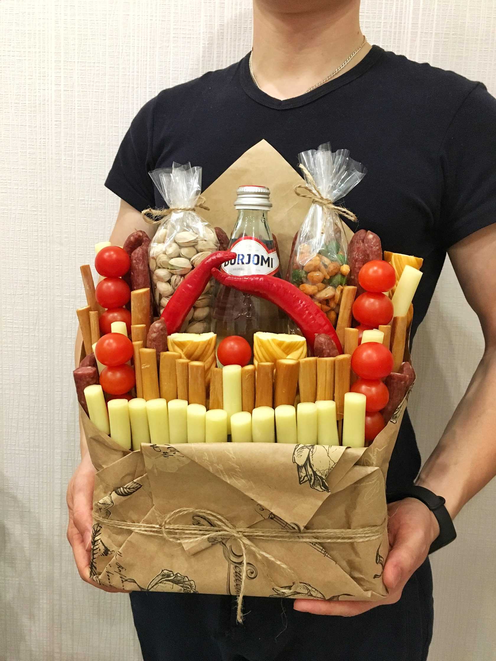 Букеты из колбасы и сыра своими руками