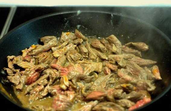 Бефстроганов из свинины - вкусный рецепт с пошаговым фото