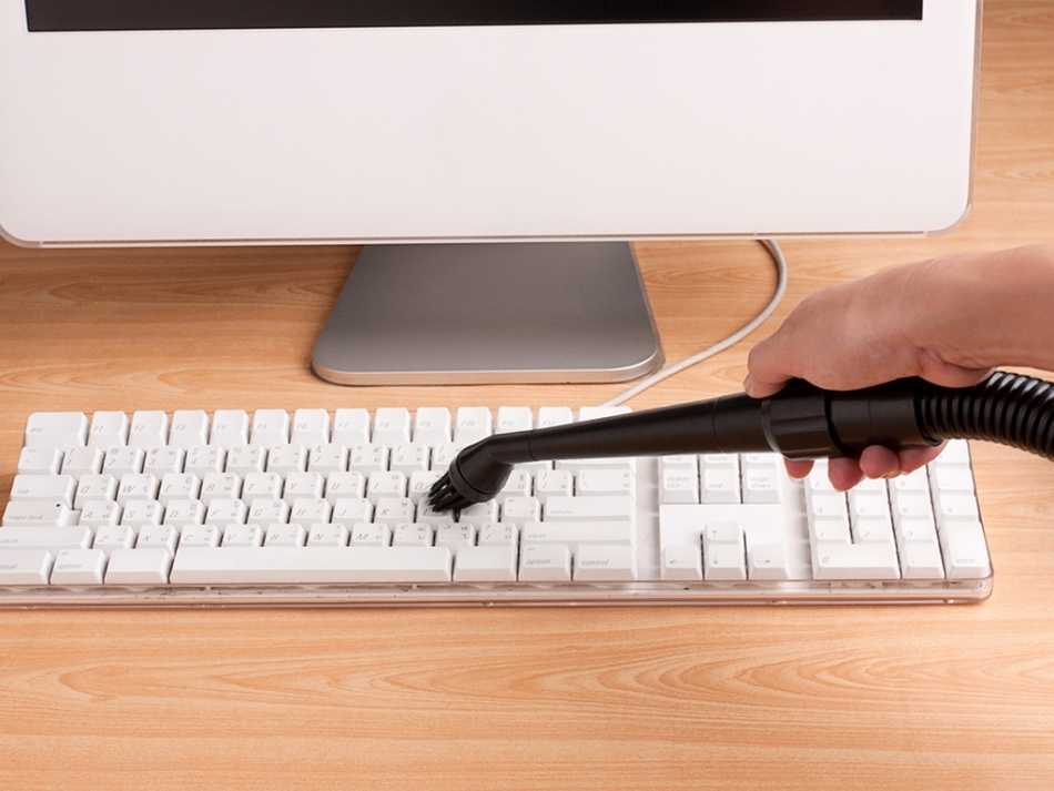Способы быстрой чистки 💻 клавиатуры на ноутбуке
