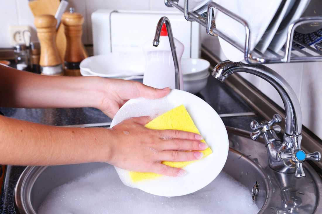 Как быстро и качественно помыть грузную посуду